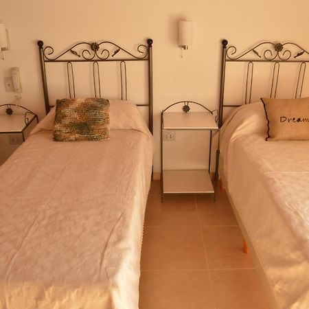 Faro Del Parque Hotel คอร์โดบา ภายนอก รูปภาพ